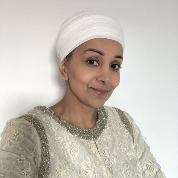 Photo of Healing Revolution proprieter, Mandeep Kaur.